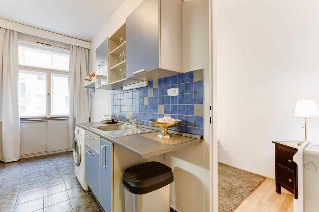 Exclusive Riverside Apartment In The Heart Of Praga Esterno foto